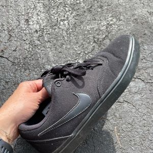 Black Nike Low tops